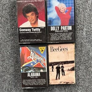 Conway Twitty, Dolly Parton, Alabama, Bee Gees DVD Collection